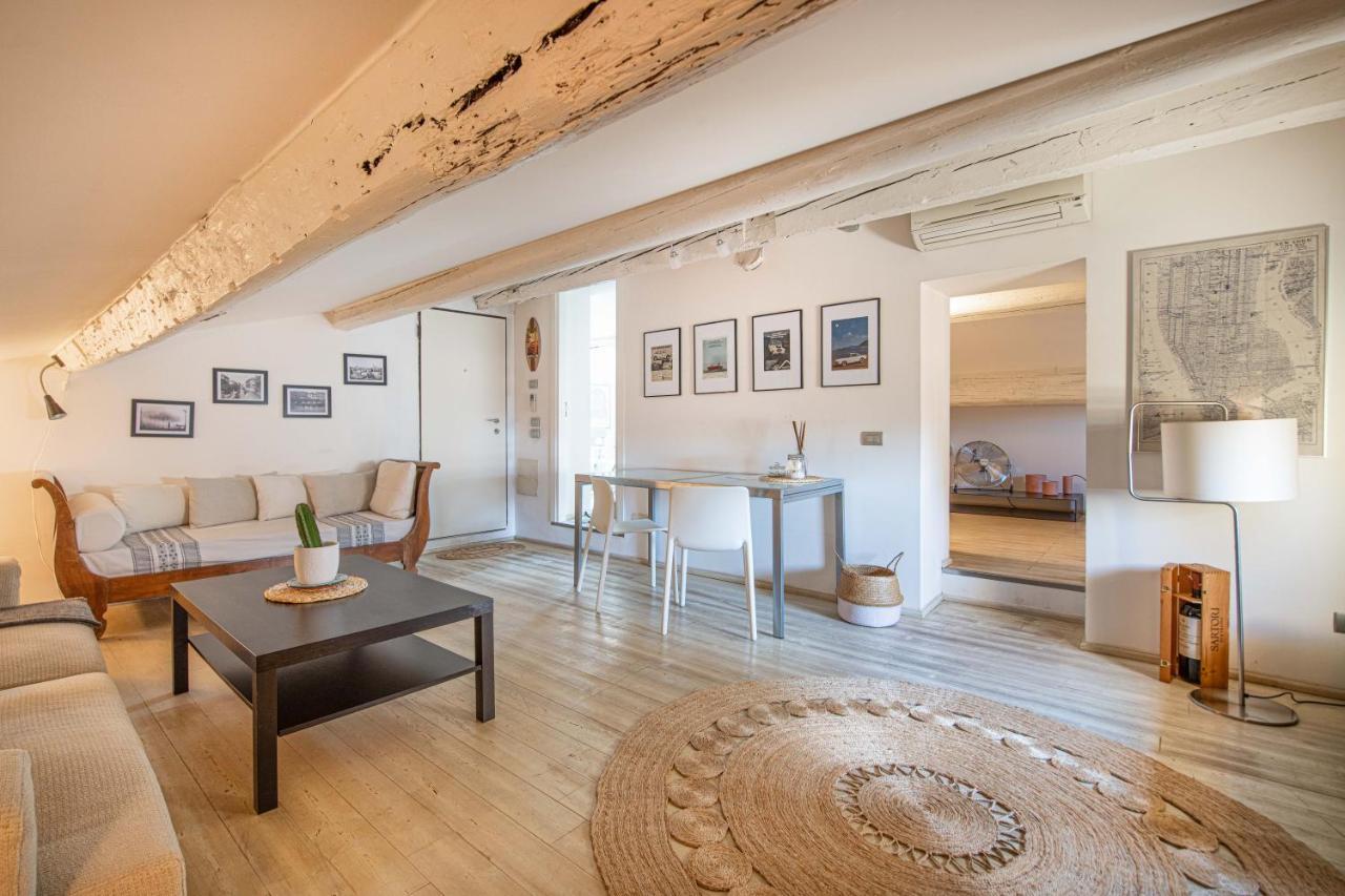 Stunning Top Floor Flat In The Heart Of Verona Ngoại thất bức ảnh